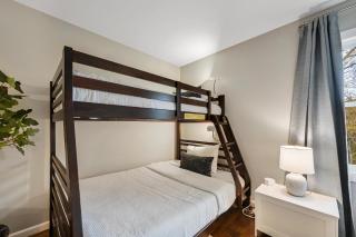 Accessible to Asheville City Center Townhome 1 - Asheville - 8