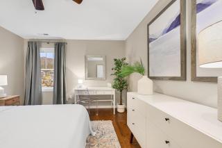 Accessible to Asheville City Center Townhome 2 - Asheville - 1