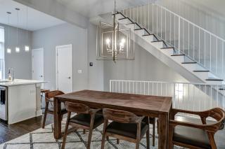 5 Bauhaus Townhome - Asheville - 4