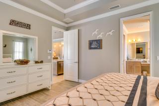 Private Pool and Patio Waterfront Cape Coral Home - Cape Coral - 3