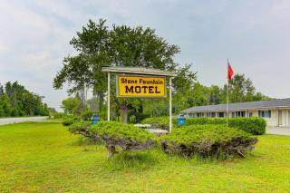 Stone Fountain Motel - 9