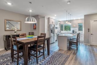 Incredible South Slope Townhome with Private Elevator Unit 106 - Asheville - 6