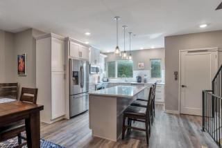 Incredible South Slope Townhome with Private Elevator Unit 106 - Asheville - 4