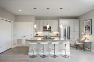 145 Biltmore Ave 1E0C - 3