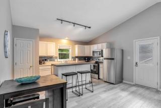 South Asheville Townhome 16 B - 5