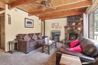 Cabin in the Pines - A cozy home among the pines with hot tub, BBQ, fenced yard! - Big Bear Lake - 6