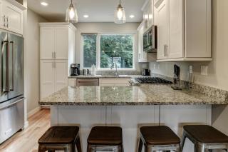 Short Coxe Avenue Townhome 235 - Asheville - 4