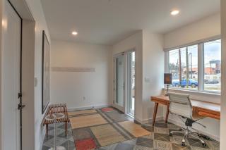 Modern Serenity and Luxurious Finishes - Asheville - 4