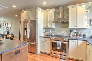 Star Location with Spacious Layout - Asheville - 7