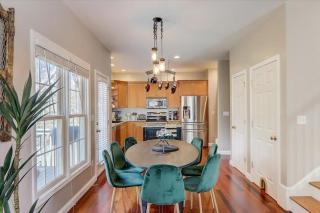 East Asheville Family Getaway - Asheville - 4