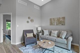 South Slope Townhome with Private Elevator Unit 102 - Asheville - 0