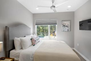 South Slope Townhome with Private Elevator Unit 102 - Asheville - 8