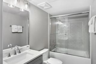 South Slope Townhome with Private Elevator Unit 102 - Asheville - 6