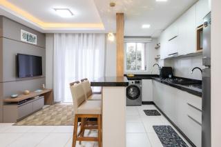 Apto a 150m DA PRAIA e 15min BETO CARREIRO com WI-FI, PISCINA, PORTARIA 24h, PLAYGROUND INFANTIL, QUADRA DE ESPORTES sacada com CHURRASQUEIRA e vaga de GARAGEM - 2
