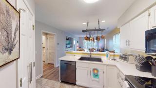 Fairway Retreat 2BR Pawleys Island Golf Paradise - 7