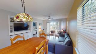 Fairway Retreat 2BR Pawleys Island Golf Paradise - 4