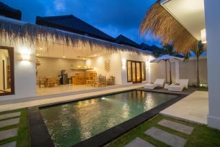 Simple & Magical Villas. Villa Sambali llI - Seminyak - 4