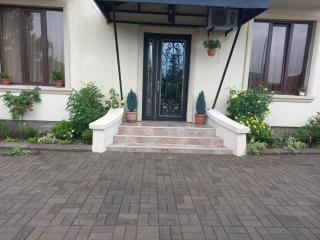 Mate's GUEST HOUSE - Kobuleti - 0