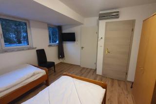 GreyGreen Residence Gasthaus 5-Zimmer, Küche, 5-Badezimmer - Sehnde - 5