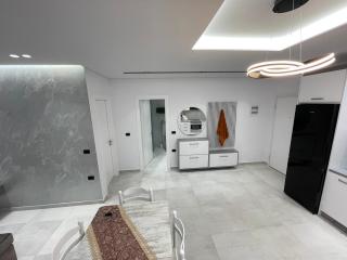 Alpha Lux Apartment - Sarandë - 3
