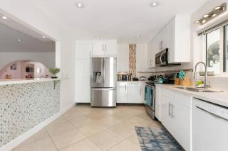 ~Villa Victoria Luxury! (Pool)~1 mile from beach - Fort Lauderdale - 7