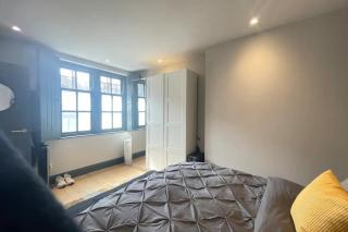 Contemporary 1BD Flat wGarden - Whitechapel - 3