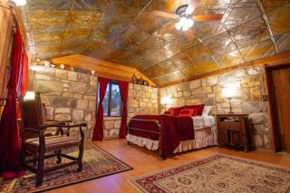 A Barn At The Quarry - 8