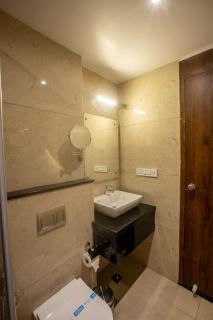 Golden Fortune Inn Hotel - Bangalore - 4