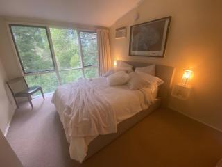 Sassafras Treehouse Private home in the Dandenong Ranges, Victoria - Sassafras - 6