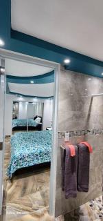 RH2 los angeles 2do floor front airport -  - 2