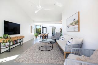 Solari Huskisson - 8