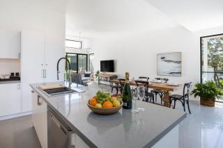 Solari Huskisson - 7