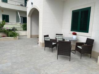 Apartments by the sea Promajna, Makarska - 2592 - Promajna - 2