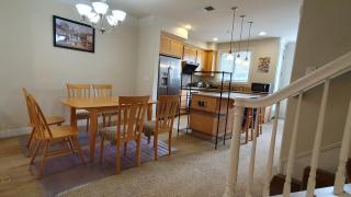 Comfortable Stay In North San Jose - Solar Room - 5