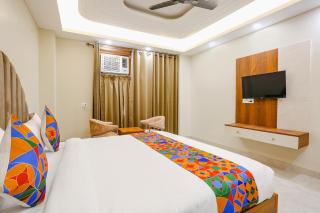 FabHotel Raahi Retreat Near Star Mall & 32nd Avenue, Gurugram - 3