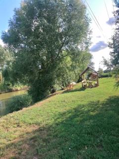 Borostyán pihenőpark - Mende - 6