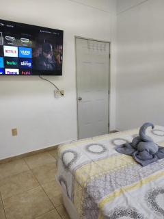 Excellent 1 Bed Apt next to downtown great views! - Zihuatanejo - 8