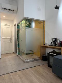 The Maroon Bottle Luxury Suites - Thessaloniki - 8