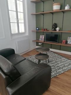 Le Tréville Grand Studio Cosy 32M2 - Rochefort - 0