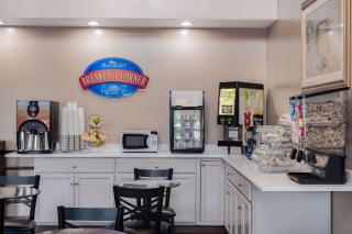 Baymont by Wyndham Commerce GA Near Tanger Outlets Mall - Commerce - 4