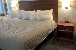 Travelodge by Wyndham Lincoln South - Lincoln - 8