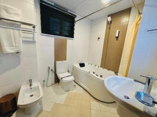 Kiev Tower Hotel Apartments - Manama - 6