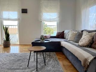 Čarobni apartman s pogledom - Tisno - 9