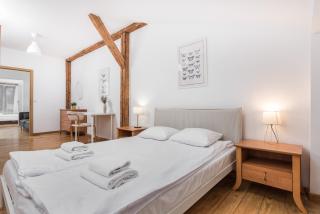 Old Town Loft - 7 Bedroom Apartment - by Upstairs - Cracovia - 4