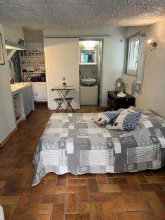 Studio indépendant climatisé en Provence - 2