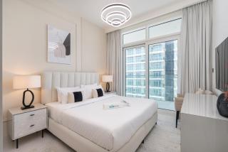 Elegant seaside living 3-bedroom Emaar Beachfront by Suiteable - Dubai - 7