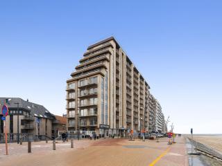 Spacious studio near seafront - 0