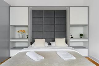 P&O Serviced Apartments Warecka II - Warsaw - 3