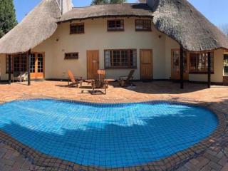 Champagne Lane Resort - Champagne Valley - 9