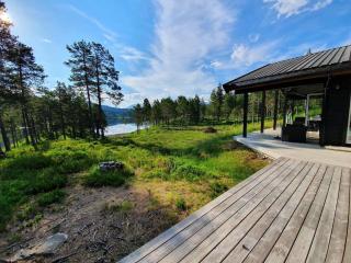 Charming house by a small lake - 9